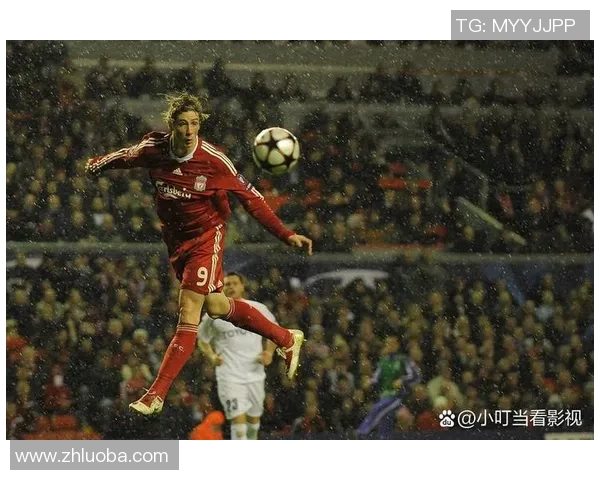 揭晓足球明星身份的精彩时刻与背后故事 揭晓足球明星身份的精彩时刻与背后故事